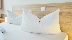 Peralatan tempat tidur hipoalergenik, Wi-fi percuma, cadar katil 