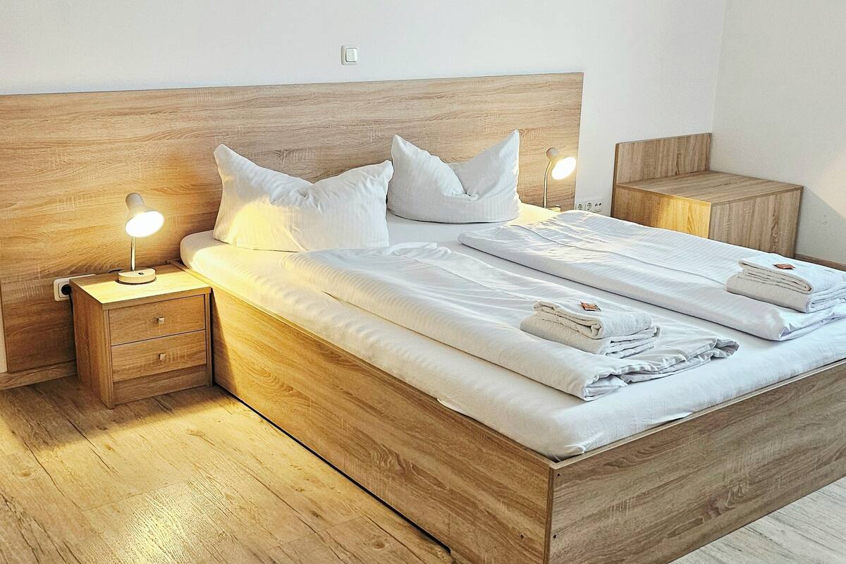 basic apartment, 2 bedrooms | hypo-allergenic bedding, free wifi, bed sheets