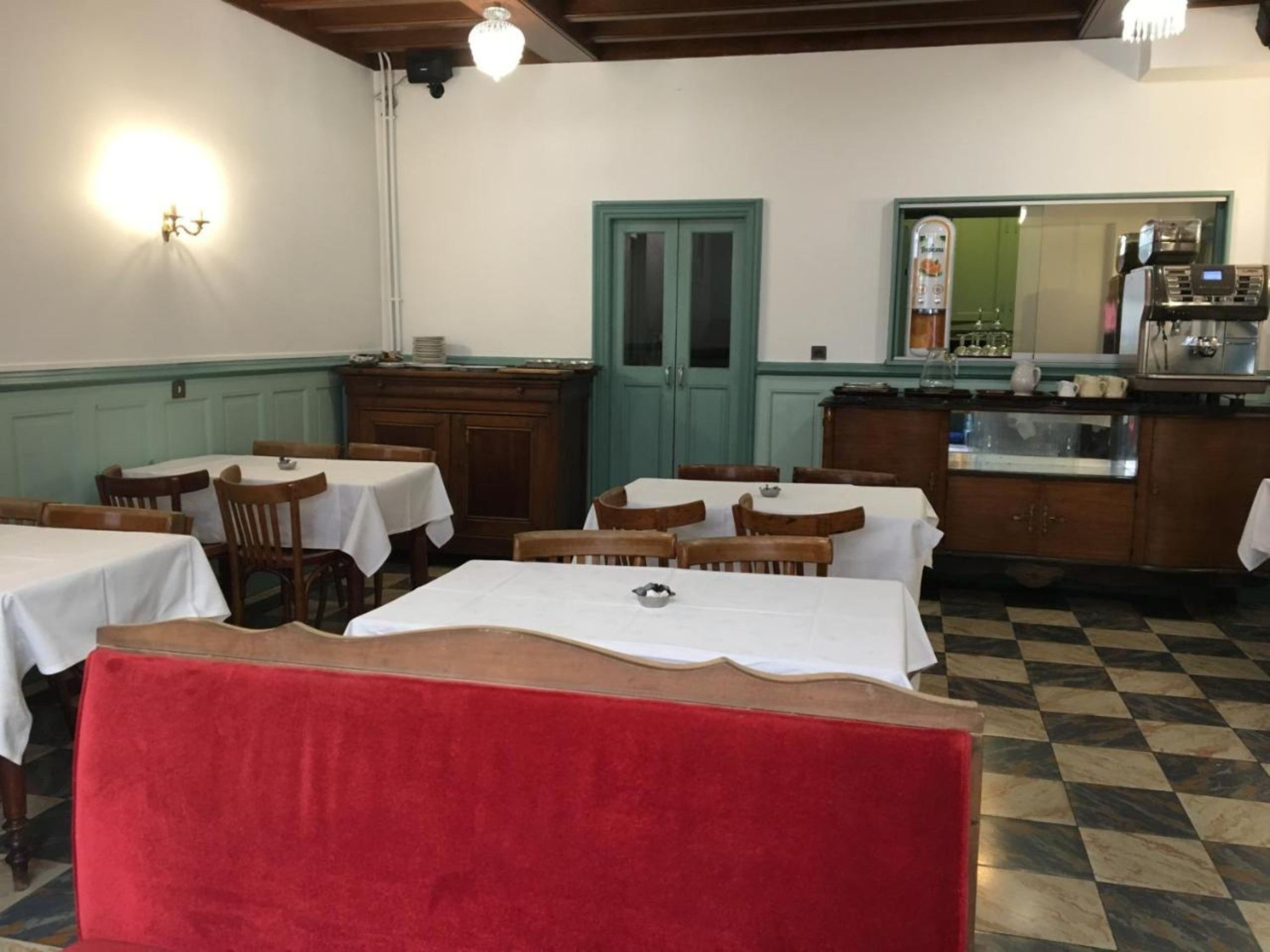 daily buffet breakfast (eur 8.5 per person)