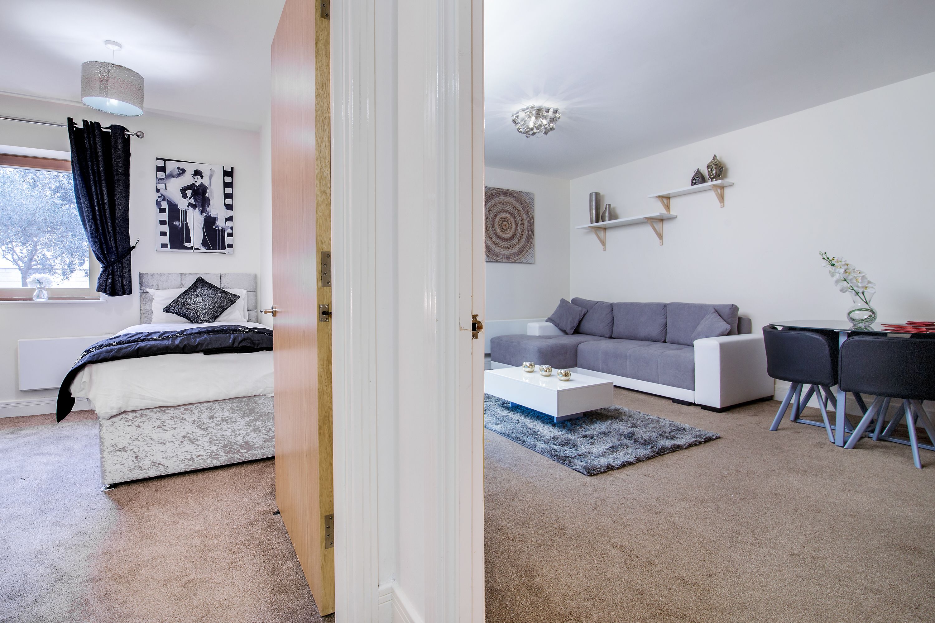 Apartment, 2 Bedrooms, Ensuite (The President ) | 2 bedrooms, premium bedding, desk, iron/ironing board