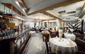 Lunch and dinner served  - Sunibel Inn Hotel (Reinheim)