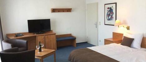 In-room safe, desk, rollaway beds, free WiFi