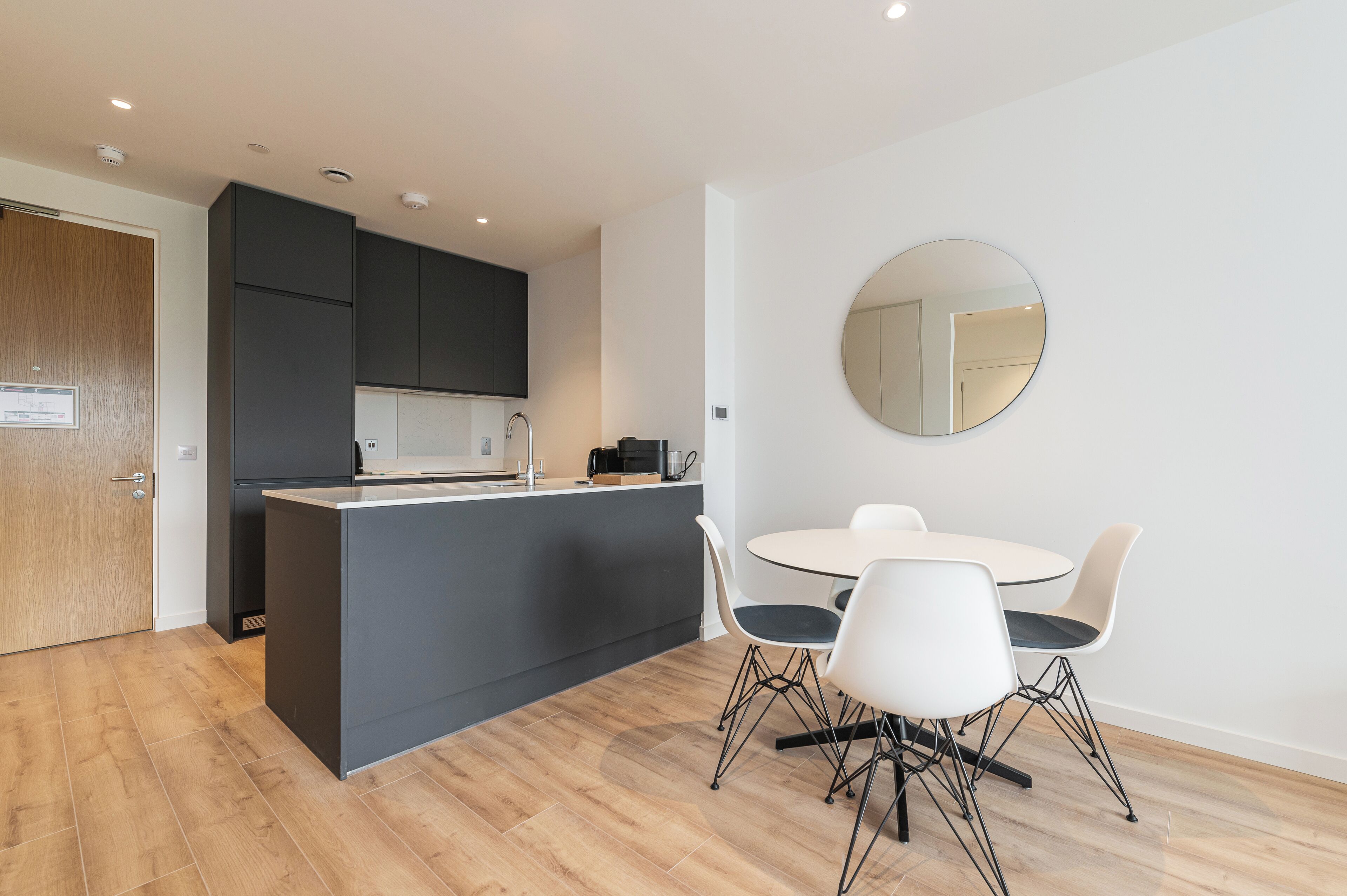 Standard Apartment | Private kitchen | Fridge, microwave, oven, stovetop