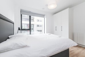 Standard Apartment, 2 Bedrooms | 1 bedroom, laptop workspace, iron/ironing board, free WiFi