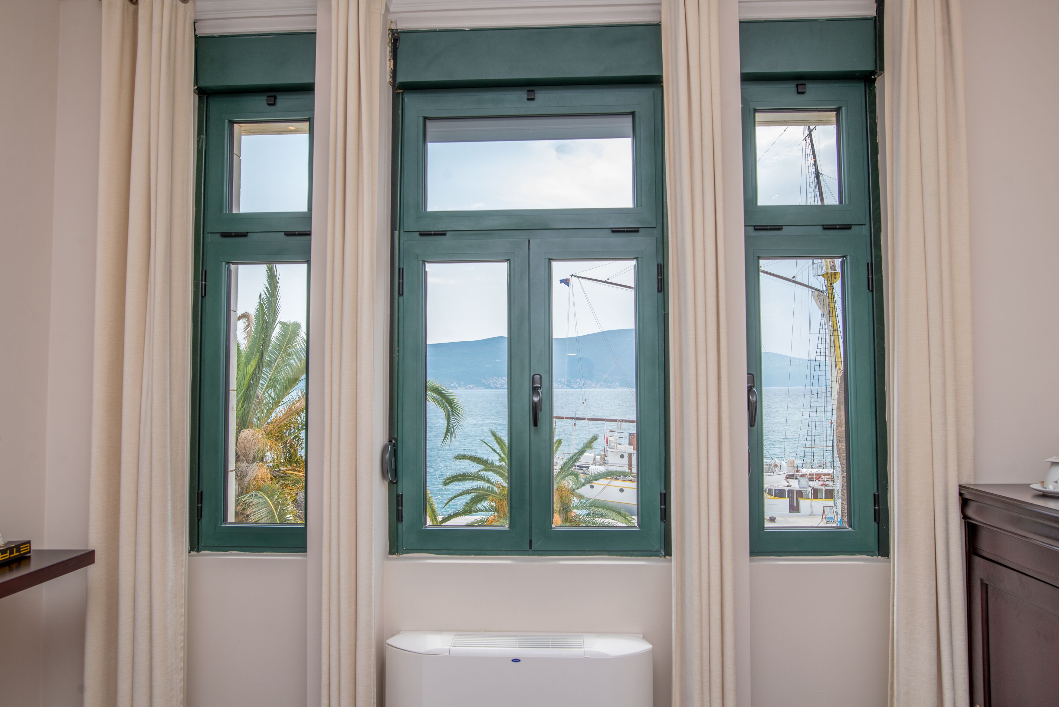 1 bedroom, premium bedding, minibar, in-room safe