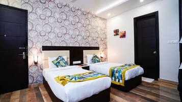 Deluxe Room | Premium bedding, minibar, in-room safe, desk