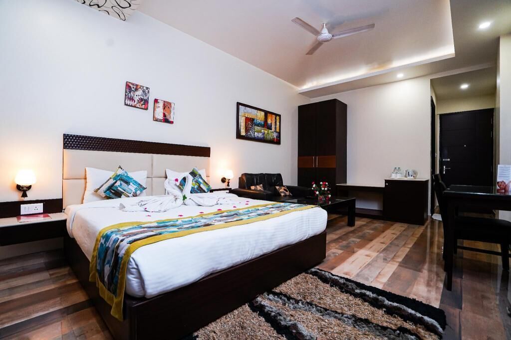 Ropa de cama de alta calidad y minibar 