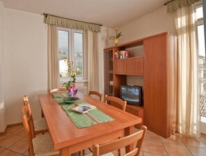 Flat-screen TV - Appartamenti Baia Azzurra (Nago-Torbole)