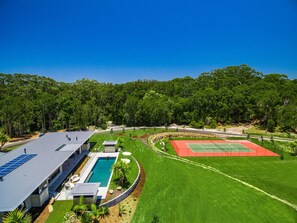 Aerial view - Narringa Ridgeview - architecturally designed (Skinners Shoot)