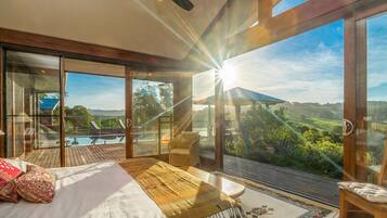 House, 4 Bedrooms | 4 bedrooms, iron/ironing board, cribs/infant beds, rollaway beds