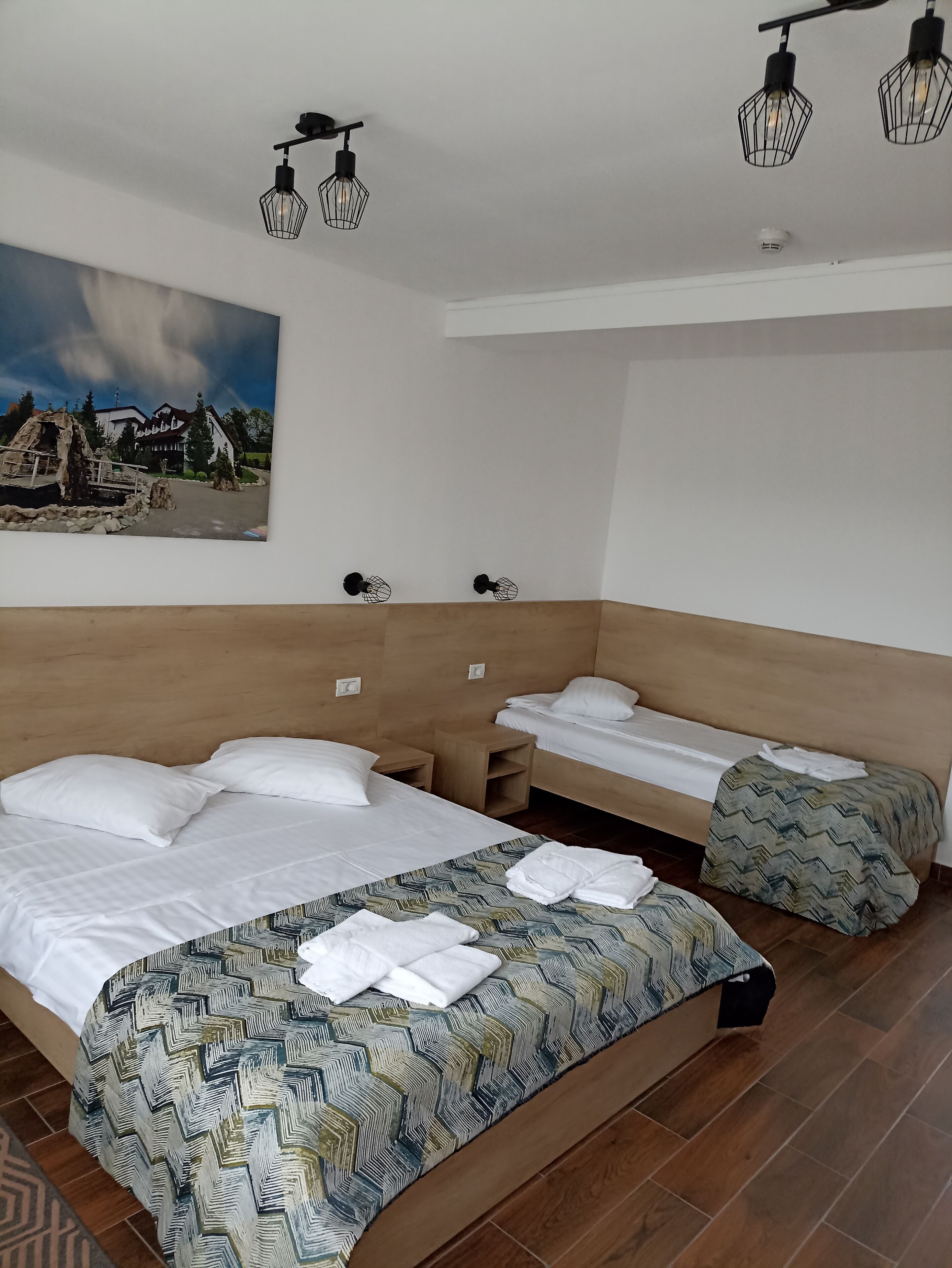 basic room | 1 bedroom, in-room safe, free wifi, bed sheets