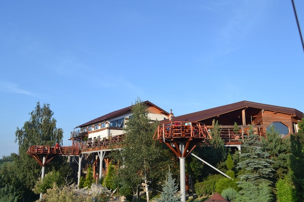 Breakfast, lunch and dinner served