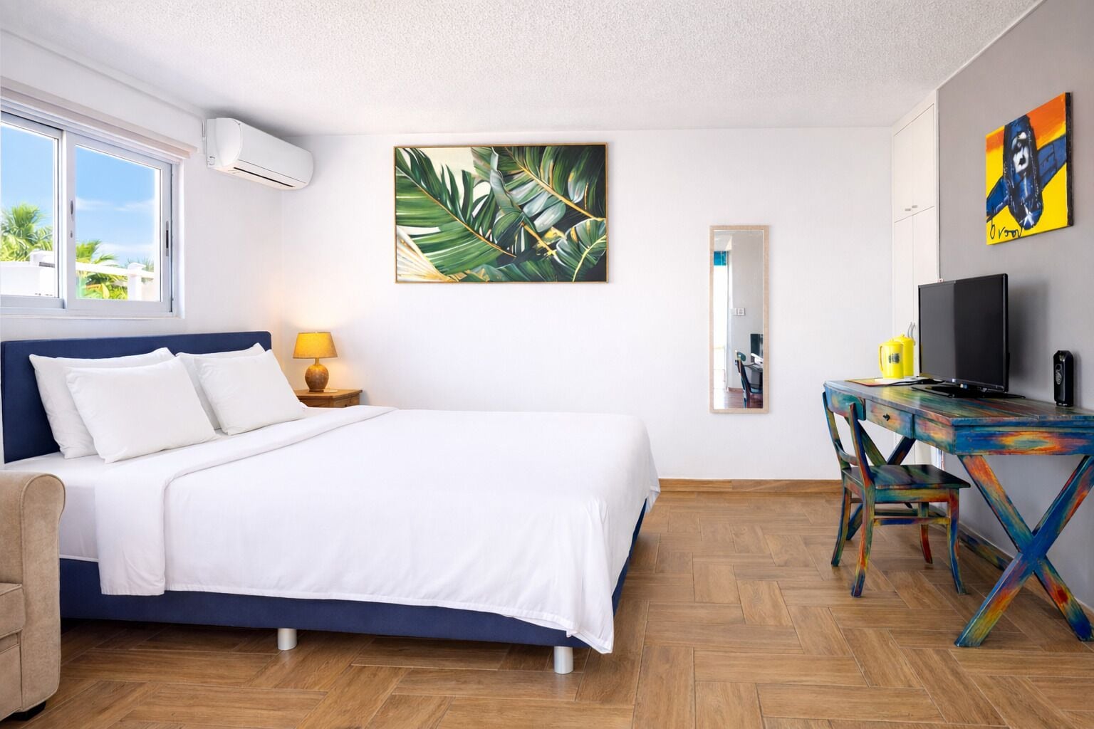 Surmatelas, rideaux occultants, fer et planche à repasser, Wi-Fi gratuit