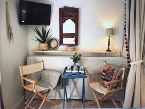 Individually decorated, individually furnished, blackout curtains - Hotell Bäckagården (Ystad)