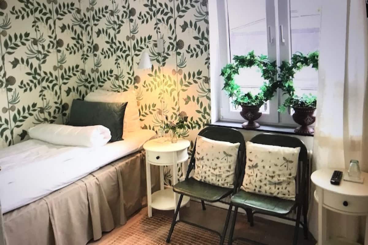 twin room (4) | 1 bedroom, individually decorated, individually furnished