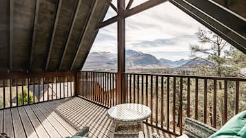 1 bedroom, premium bedding, individually decorated