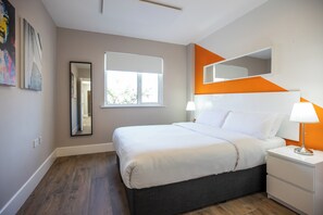 Appartement Deluxe, 2 chambres, 2 salles de bains, vue sur la ville | 2 chambres, rideaux d’obscurcissement, système d’insonorisation