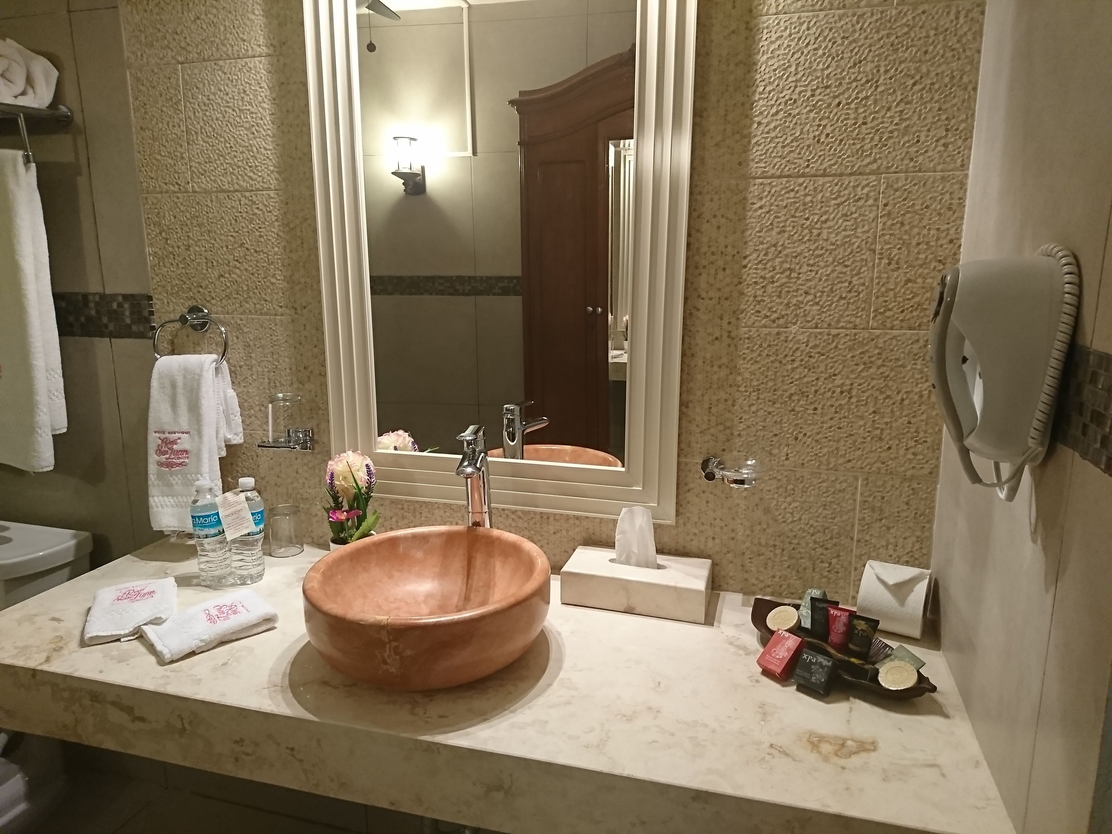 shower, free toiletries, hair dryer, dressing gowns