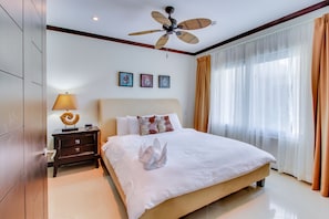 Comfort Apartment, 2 Bedrooms, Non Smoking, Beach View | 1 bedroom, in-room safe, free WiFi - Diamante del Sol 402S (Jacó)