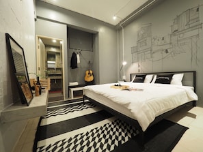 Premier Double Room, 1 King Bed | Minibar, desk, rollaway beds, free WiFi