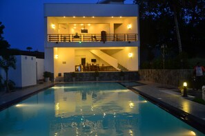Utomhuspool