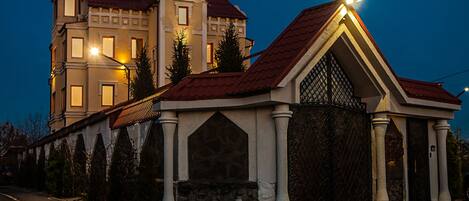 Front of property - evening/night