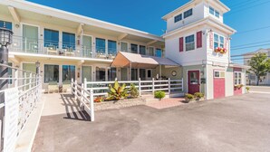 Exterior - Marlane Motel (Wildwood)