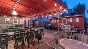 BBQ/picnic area - Marlane Motel (Wildwood)