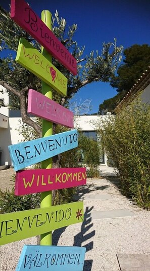 EntrĂ©e de lâhĂ©bergement