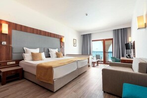 ベビーベッド (無料)