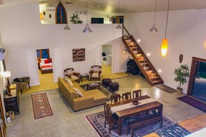Living room - Wandarra - peaceful & contemporary (Myocum)