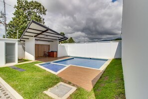 Utomhuspool