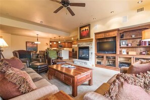 Condo, Multiple Beds (6204 Bear Lodge, Trappeur's Crossing) | Living area | TV, fireplace