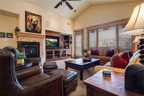 Condo, Multiple Beds (6308 Bear Lodge, Trappeur's Crossing) | Living room | TV, fireplace - 6308 Bear Lodge, Trappeur's Crossing Apartment 3 (Steamboat Springs)
