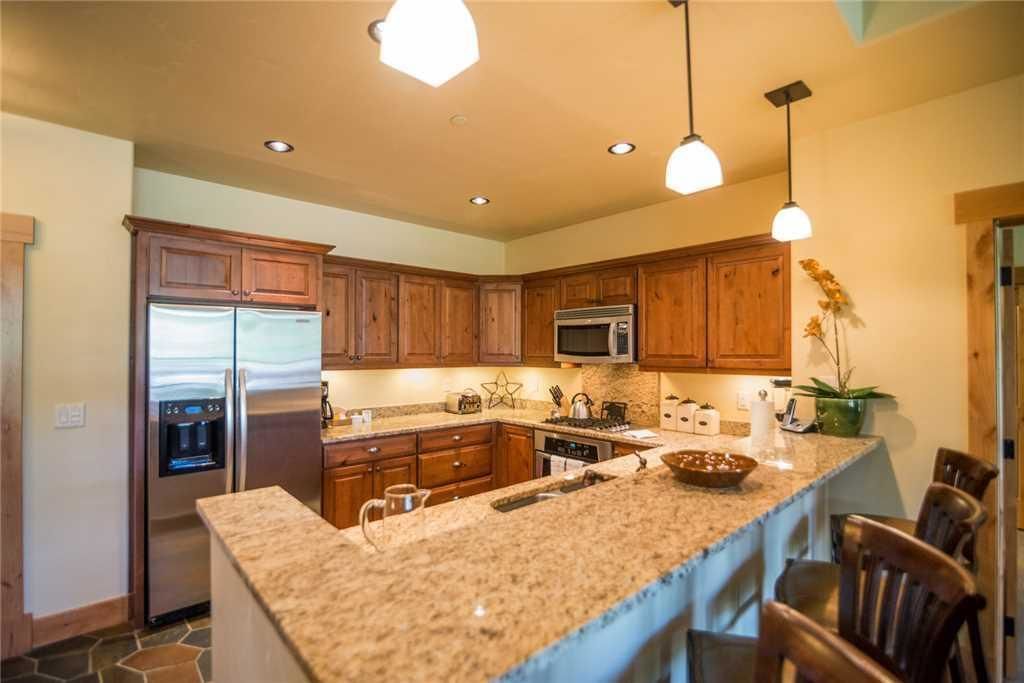 Condo, Plusieurs lits (6308 Bear Lodge, Trappeur's Crossing) | Cuisine privée | Cafetière-théière, réfrigérateur, four à micro-ondes, un four