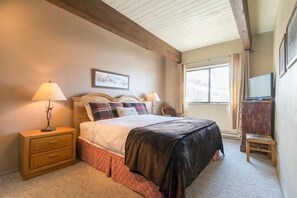 Apartment | 1 bedroom, iron/ironing board, free WiFi