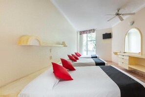 Standard Room, Multiple Beds | Desk, free WiFi, bed sheets - Hotel Hacienda Del Rio (Yautepec)