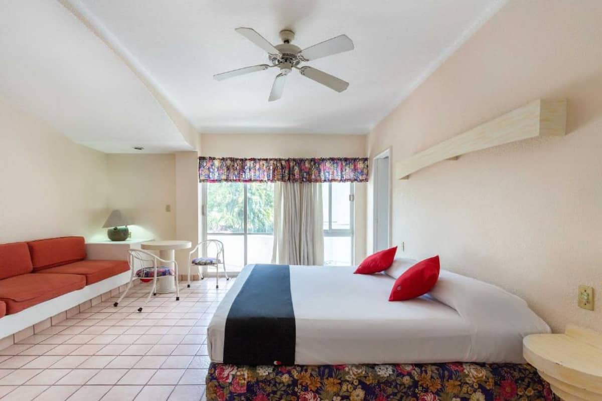 1 bedroom, desk, free WiFi, bed sheets