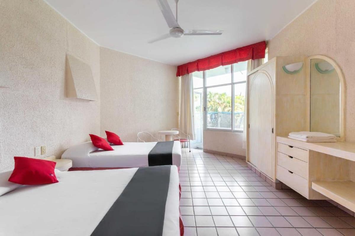 1 bedroom, desk, free WiFi, bed sheets