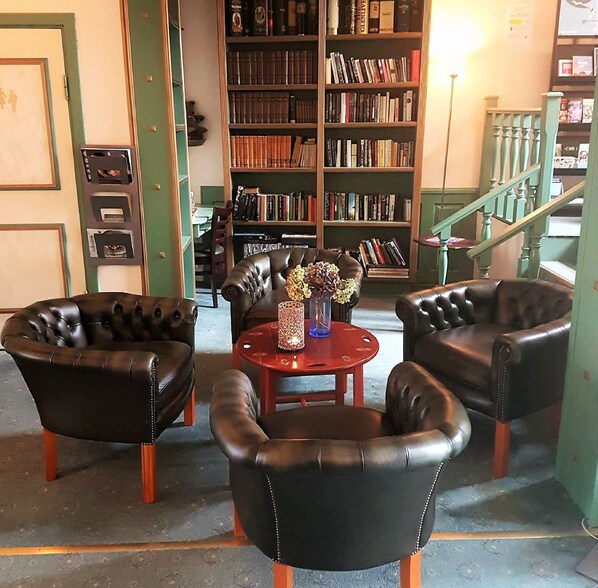 Library - Hotel Linnéa, Sure Hotel Collection by Best Western (Helsingborg)