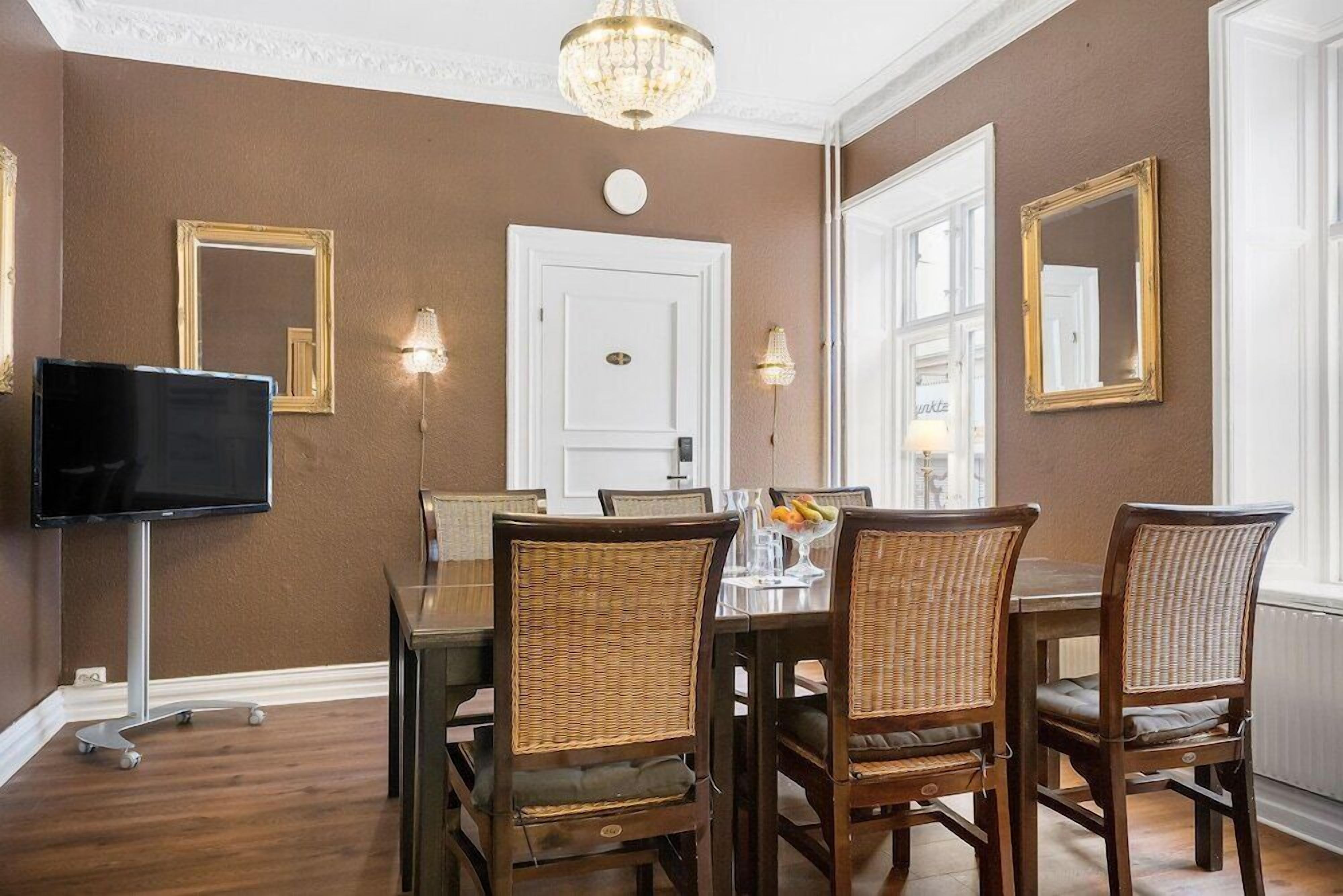 تناول الطعام