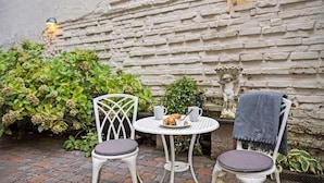 Outdoor dining - Hotel Linnéa, Sure Hotel Collection by Best Western (Helsingborg)