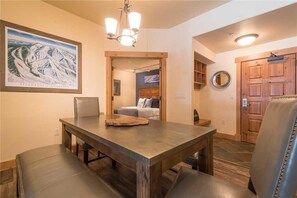 Condo, Multiple Beds (4103 Aspen Lodge, Trappeur's Crossing) | Private kitchen