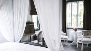 Deluxe Room, Garden View | Desk, iron/ironing board (on request), WiFi (free) - Lamy House (Hanoi)