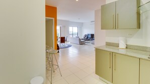 Appartement Confort, 2 chambres, non-fumeur | Cuisine privée | Cafetière-théière, réfrigérateur grande capacité avec congélateur