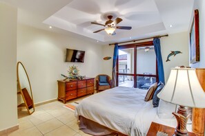 Comfort Apartment, 3 Bedrooms, Non Smoking, Beach View | 3 bilik tidur, peti besi dalam bilik, meja, seterika/papan seterika 