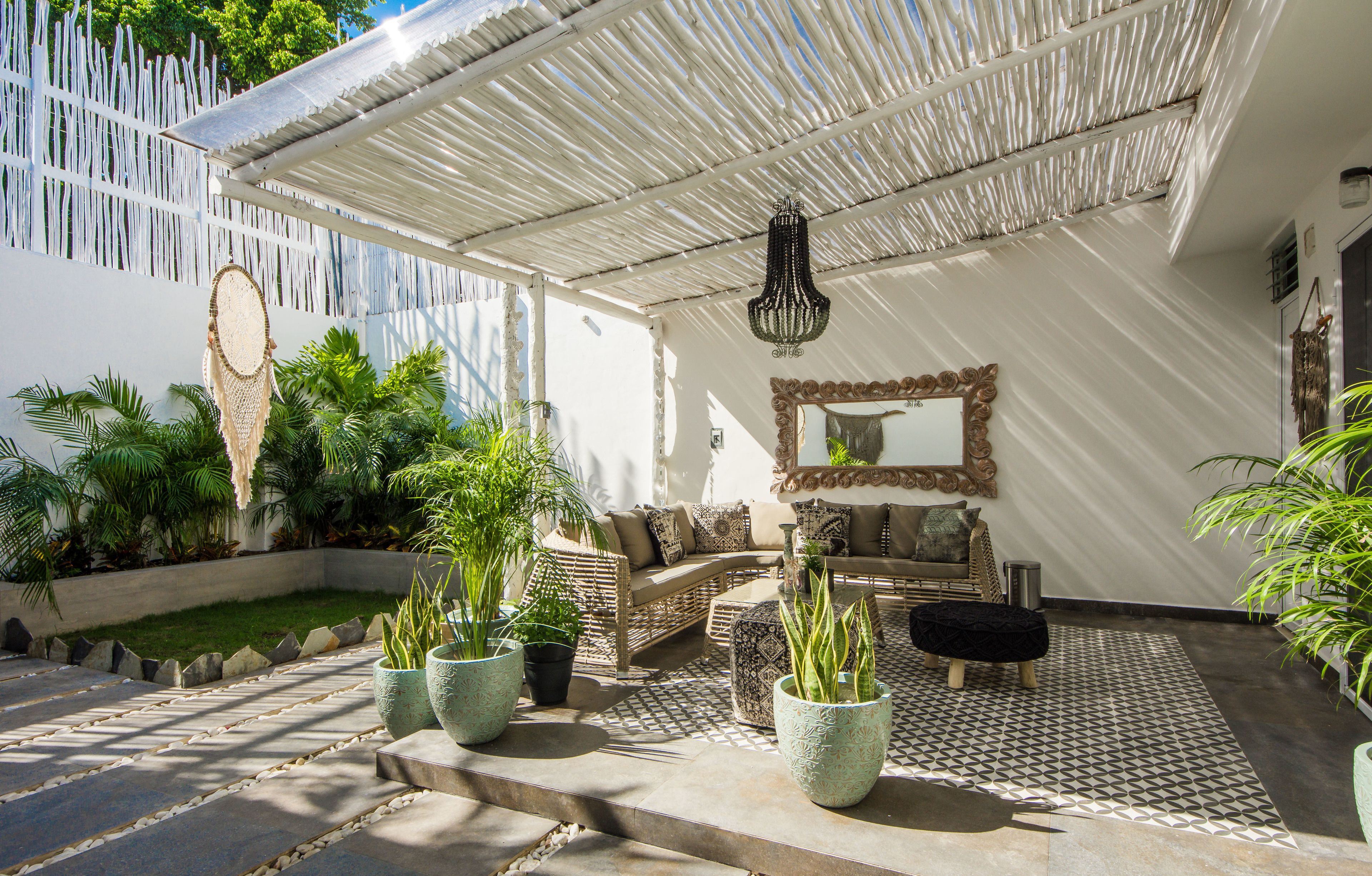 Photo - Nomad Deluxe