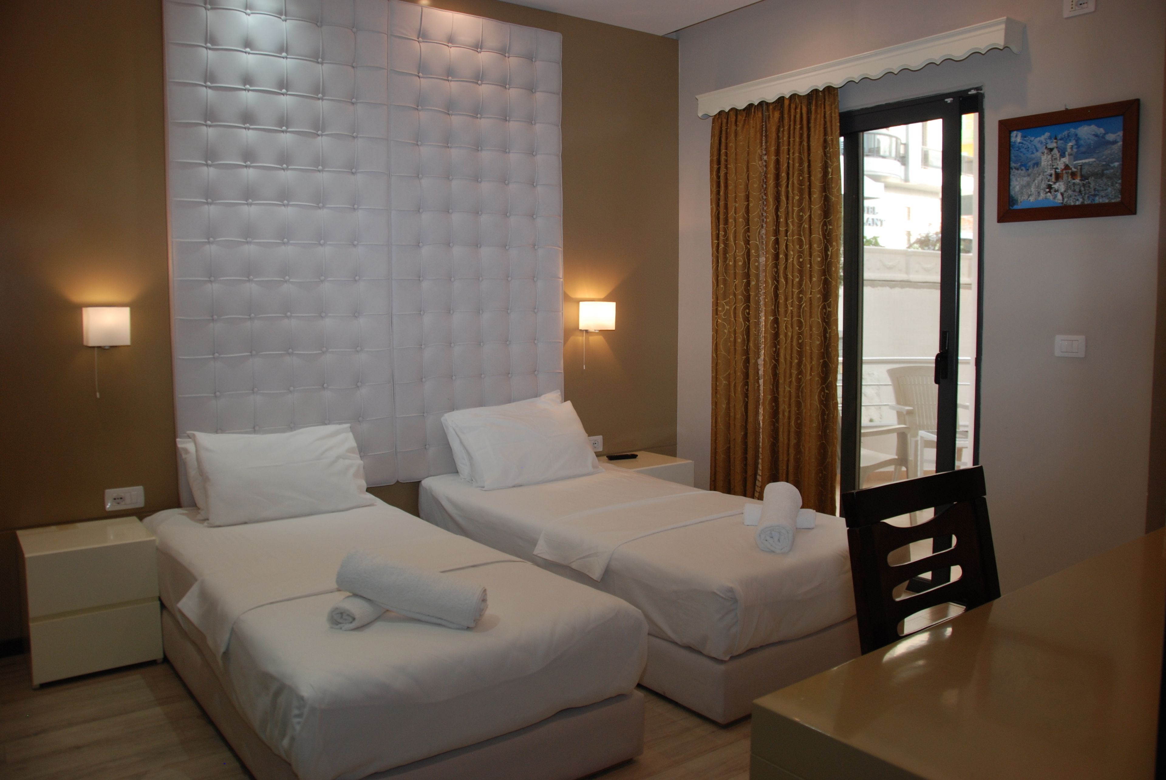 Photo - Hotel Strora