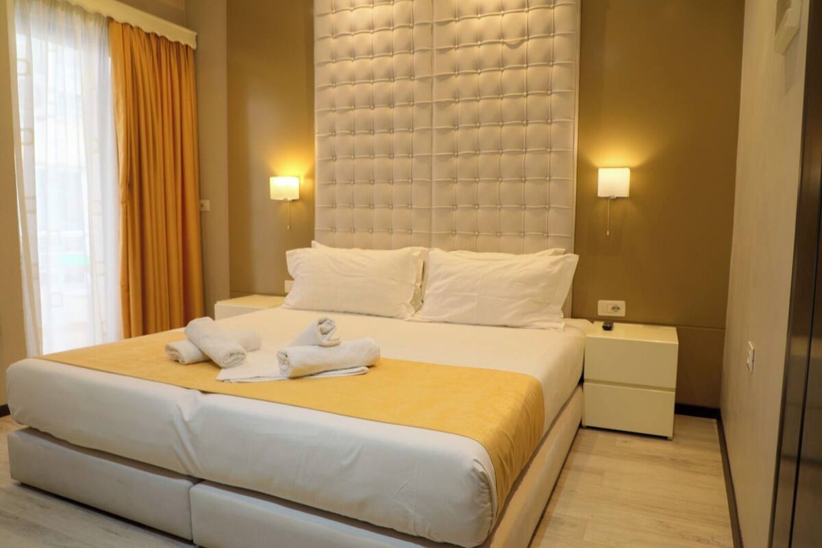 Family Triple Room, Balcony | Soundproofing, WiFi (free)