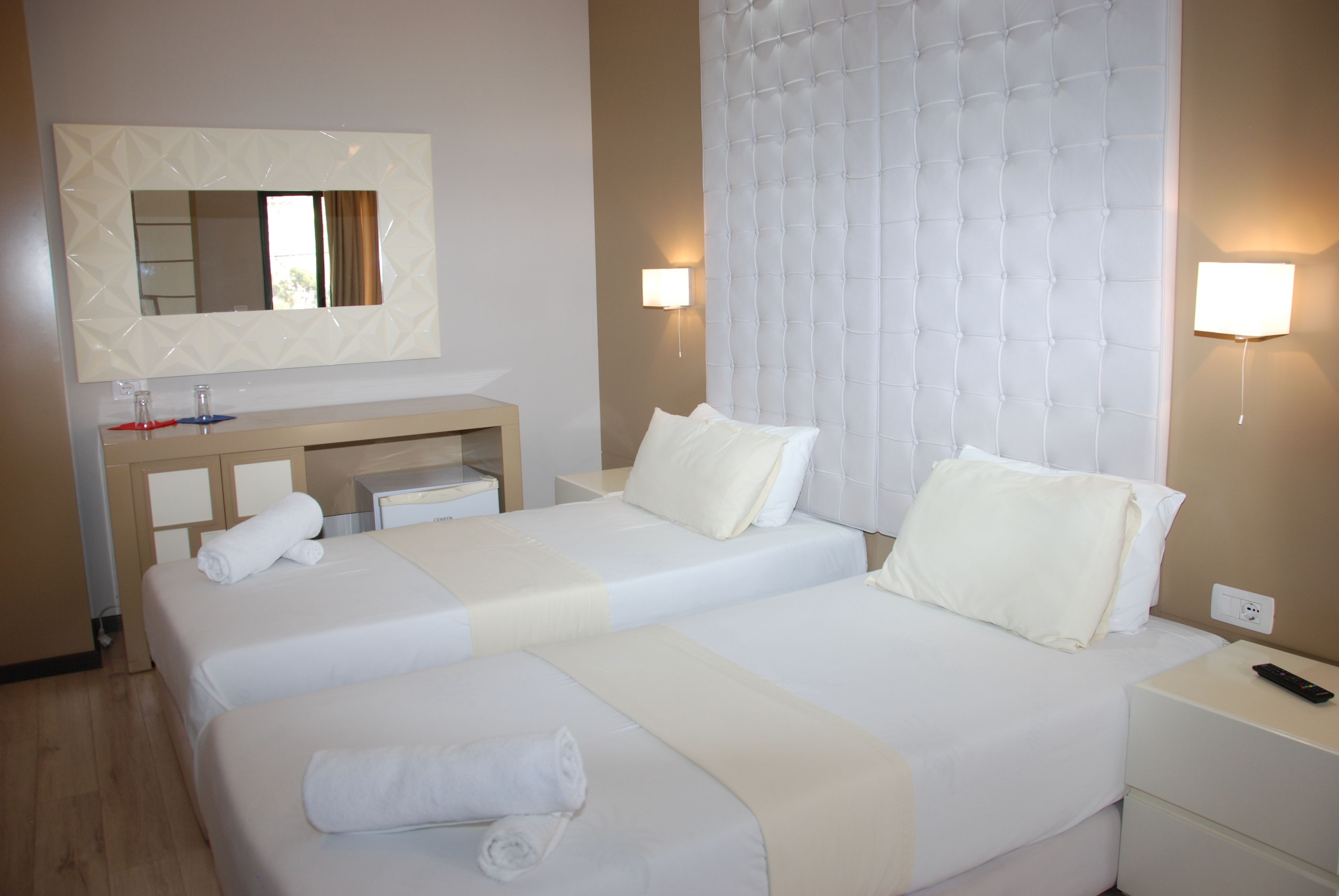 Photo - Hotel Strora